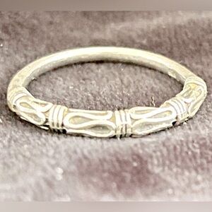 Sterling Silver Knotted Rope Women's Ring Stamped 925 Knot Design Bali Balinese